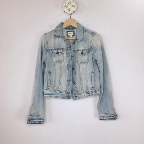 Forever 21 Jackets & Blazers - Forever 21 Premium Western distress denim jacket